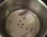 A picture of step 2 of Vinegar onion sirke wale pyaz.