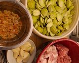 Foto langkah ke 1 dari resep 408. Babi Kecap Pete (Non Halal).