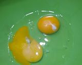 Foto del paso 1 de la receta: Nubes saborizadas de huevo (pancitos)