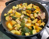 Une image de l'étape 26 de Tajine de poulet aux légumes et pruneaux.