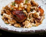 Foto del paso 5 de la receta: Arroz de butifarra negra, costillas y habitas baby