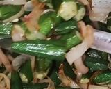 A picture of step 1 of Dahi Bhindi.