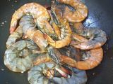 กุ้งกระเทียม