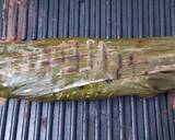 Foto langkah ke 4 dari resep Pepes Ikan Kembung Daun Singkong.