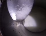 A picture of step 3 of Masaledaar lassi.