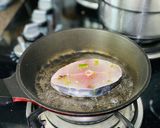 Hình bước làm 2 của món Cá Thu Trắng Chiên Muối Ớt Xanh