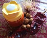 A picture of step 7 of Talhar n katara chutney.