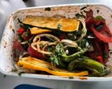 Une image de l'étape 12 de Courgettes et poivrons bicolores marinés grillés à la plancha.