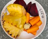 Foto langkah ke 1 dari resep Red wellness shot (buah bit/beetroot).