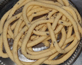 முறுக்கு(murukku recipe in tamil) ரெசிபி ஸ்டேப் 4 புகைப்படம்