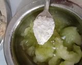 A picture of step 2 of Muskmelon cooler.