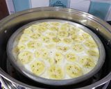 Hình bước làm 2 của món Bánh chuối hấp nước cốt dừa