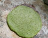 A picture of step 2 of Methi palak puri.