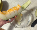 Foto del paso 3 de la receta: Melón con Jamón