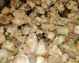 صورة لخطوة 2 من وصفة بطاطا محمرة في الفرن🥔🍟