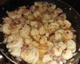 A picture of step 2 of Garlic butter prawns #4weekschallenge.