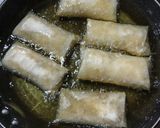 Foto langkah ke 5 dari resep Dimsum Goreng Keju Lumer / Lumpia Ayam Keju.
