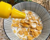 Gambar langkah 2 resipi Cornflakes Madu 3.