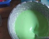 Foto langkah ke 2 dari resep ES Pisang Ijo.