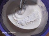 Kue jatuh bangun /kue jungkir balik