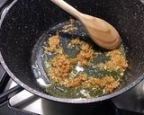 Une image de l'étape 5 de Velouté de betteraves rouges et pommes de terre au curry et gingembre.