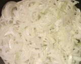 Foto del paso 2 de la receta: Empanadas de cebolla y queso