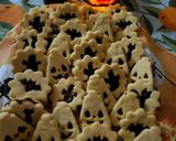 Halloweeni linzerek 🎃🕷🕸💀👻🐈‍⬛ recept fázis 2 fotója