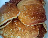 A picture of step 4 of Banana Pancakes.