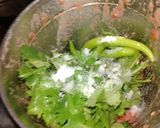 A picture of step 2 of Green chutney.