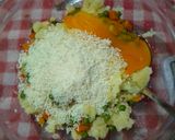 Foto del passaggio 4 della ricetta Tortini patata piselli e carota filanti