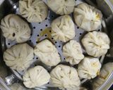 A picture of step 3 of Soya Momos.