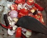 A picture of step 2 of Kara chutney.