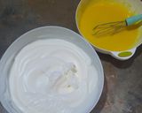 Foto langkah ke 2 dari resep Chiffon Loreng.