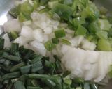 Foto del paso 2 de la receta: Tallarines con salsa simple y queso rallado