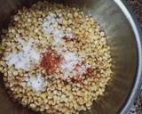 चने की दाल की नमकीन तैयार रेसिपी चरण 2 फोटो