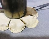 Foto del paso 3 de la receta: Rghayef rellenos forma de flor