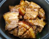 รูปขั้นตอนการทำที่ 4 ของ หมูสามชั้นต้มเบียร์และเต้าเจี้ยว