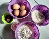 Foto langkah ke 1 dari resep 21. Bolu Kukus Dua Warna.