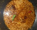 A picture of step 4 of Daal chanaFry.