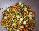 A picture of step 3 of Sprouts pulao.