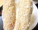 Hình bước làm 2 của món Hotdog - xúc xích phomai Hàn Quốc siêu to khổng lồ