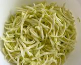 Cukkinis tócsni recept fázis 1 fotója