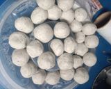 Foto langkah ke 5 dari resep Cimol Kentang Teri.