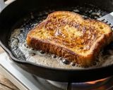 Foto del passaggio 3 della ricetta 🇧🇪 Pain Perdu Belga – Goloso, dorato e irresistibile