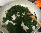 Foto del paso 1 de la receta 235. Espinacas a la catalana (picoteo)