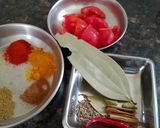 A picture of step 2 of Raw papaya curry.