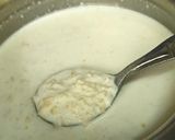 A picture of step 1 of Instant Oats Banana smoothie bowl (no cook recipe).