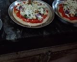 पिज़्ज़ा - विथ होममेड सॉस (Pizza with homemade sauce recipe in Hindi) रेसिपी चरण 5 फोटो