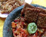 Foto langkah ke 1 dari resep 124. Sambal Dadak Terasi, Telur crispy.