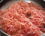 गाजर हलवा (gajar halwa recipe in marathi) रेसिपी स्टेप 3 फोटो 